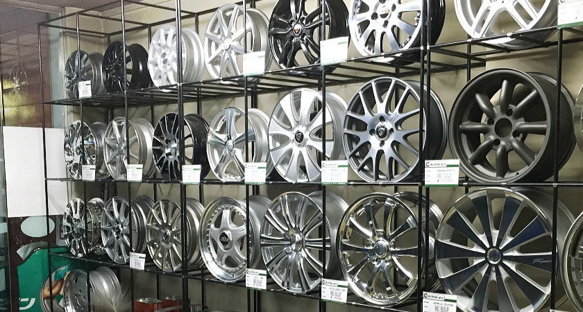 西田タイヤ販売,タイヤ修理,タイヤ交換,自動車修理,タイヤ販売,オイル交換